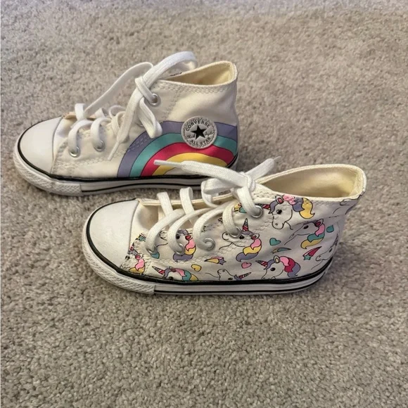 Converse Kids’ Chuck Taylor All Star High Top Sneaker, 9M, White / Unicorn - Picture 2 of 8